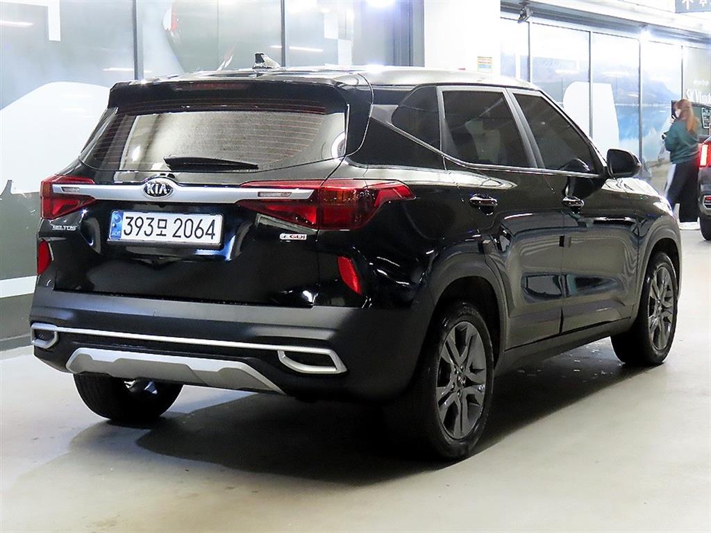 KIA Seltos - Vista 4