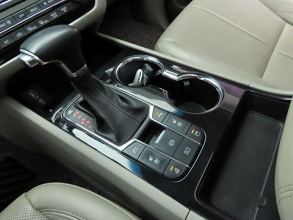 KIA Carnival - Vista 10