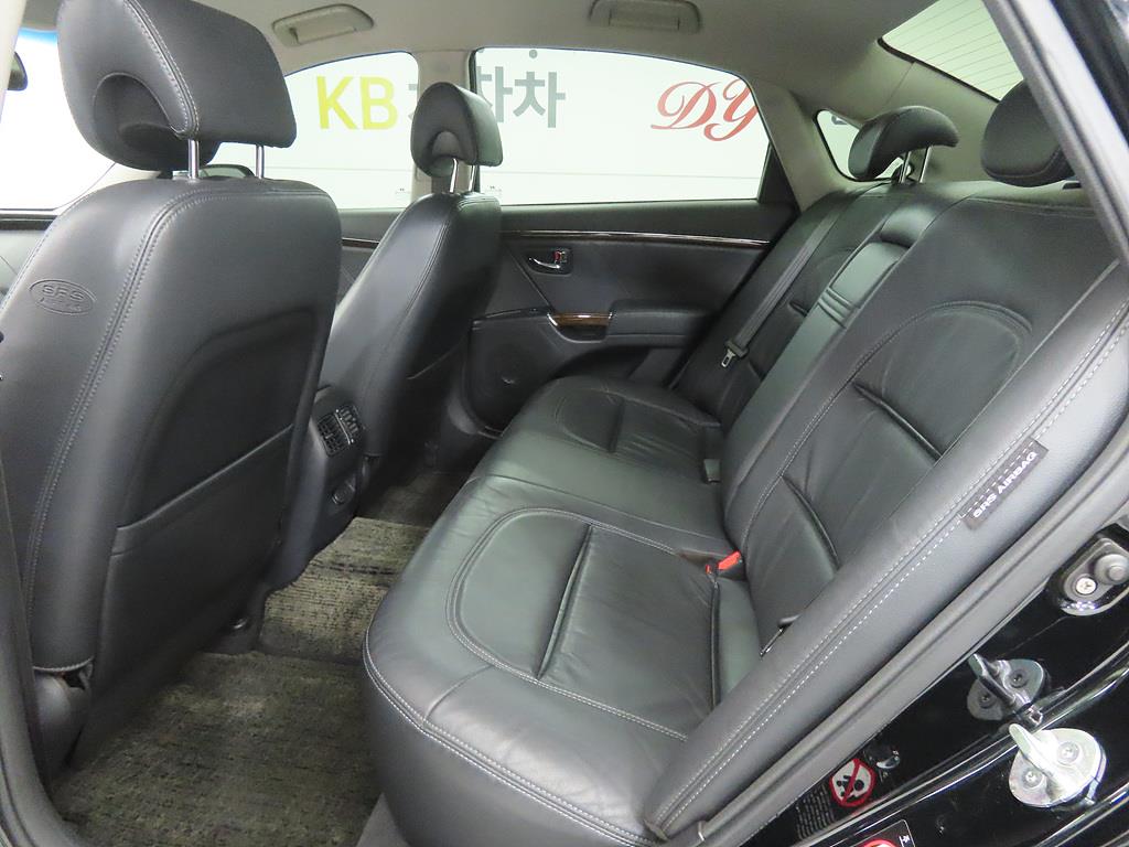 HYUNDAI Grandeur - Vista 5