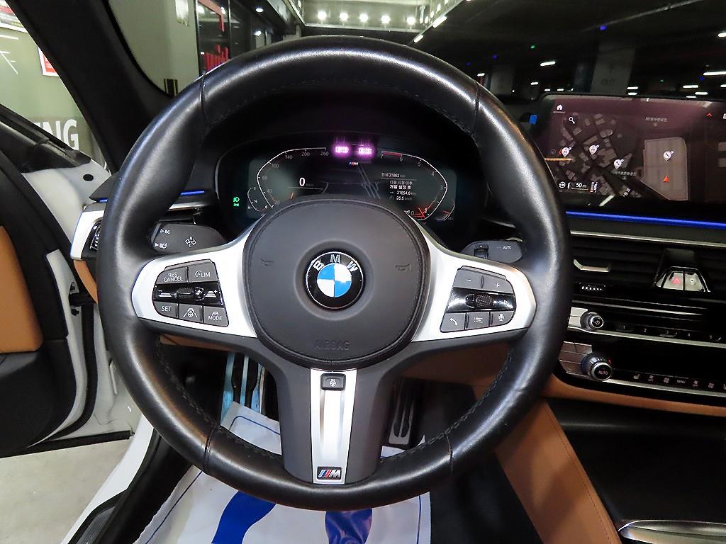 BMW 5 Series - Vista 8