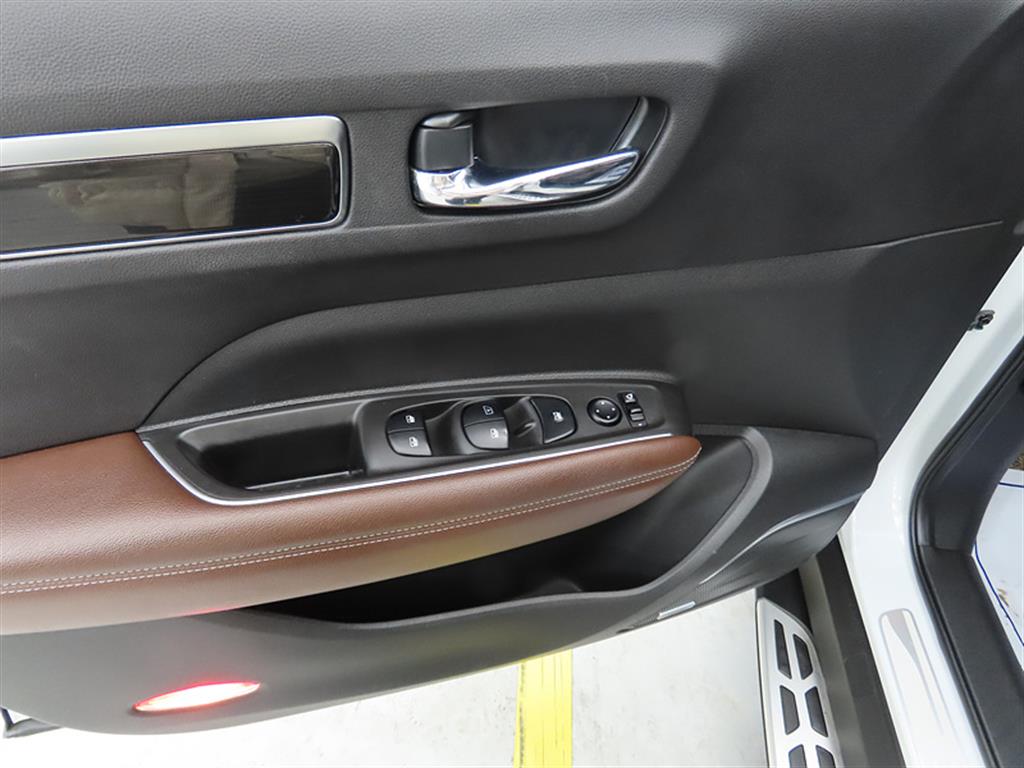 SAMSUNG QM6 2018 Blanco - Importación desde Corea - HF Imports Iquique - Foto 13