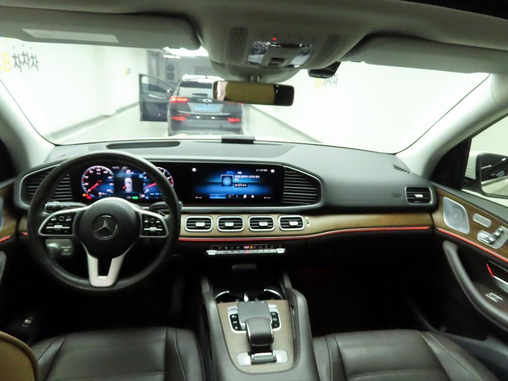 Mercedes Benz GLE Class - Vista 6