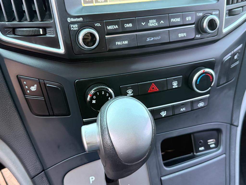 HYUNDAI Starex - Vista 9