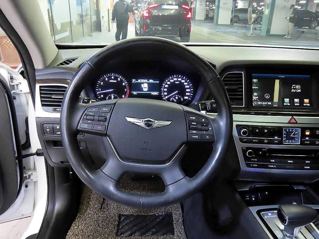 Genesis G80 - Vista 8