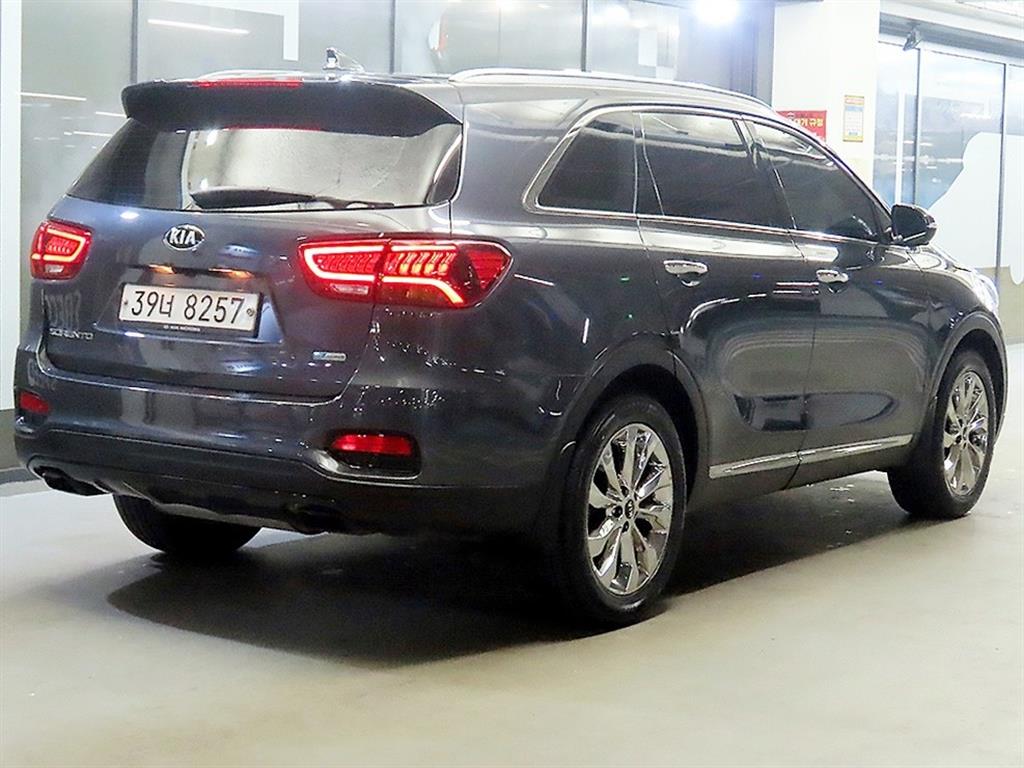 KIA Sorento - Vista 3