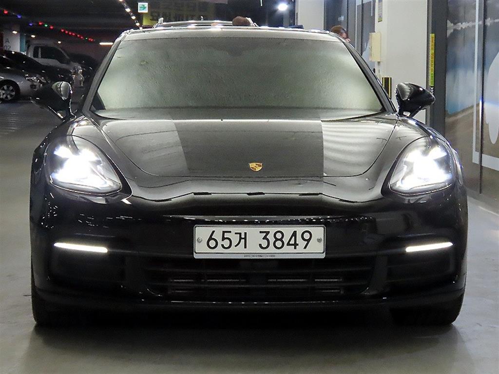 Porsche Panamera - Vista 2