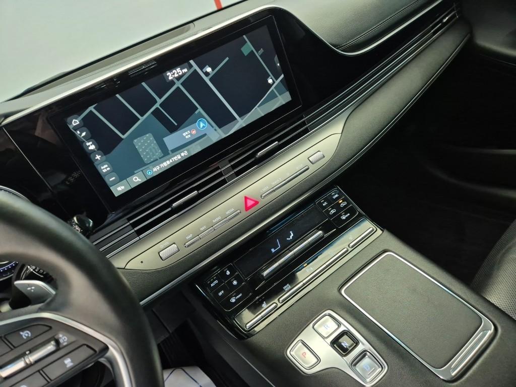 HYUNDAI Grandeur - Vista 10