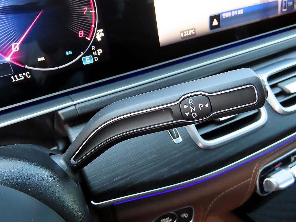 Mercedes Benz GLE Class - Vista 11