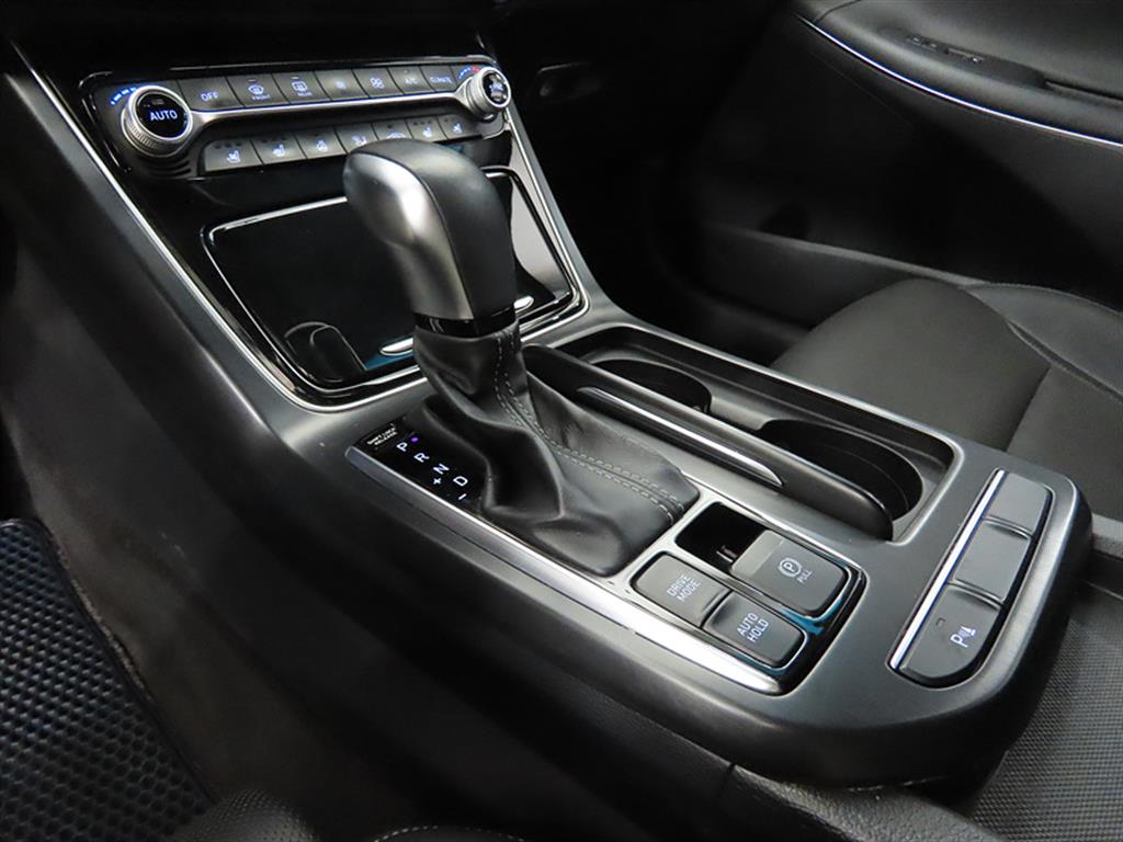 HYUNDAI Grandeur - Vista 11