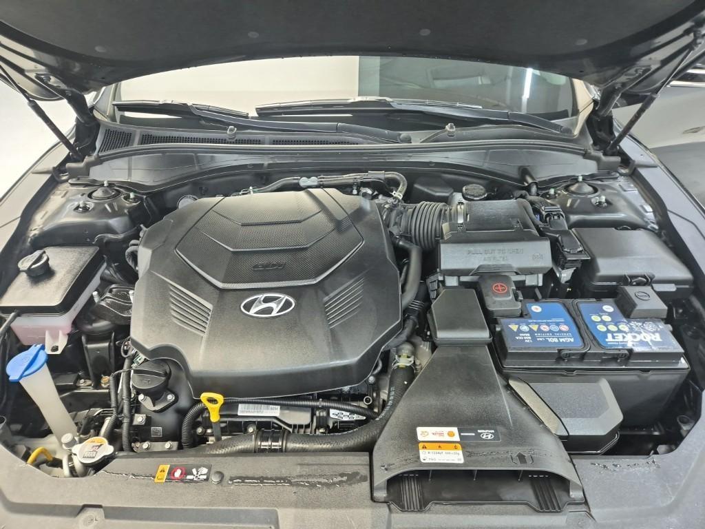 HYUNDAI Grandeur - Vista 5