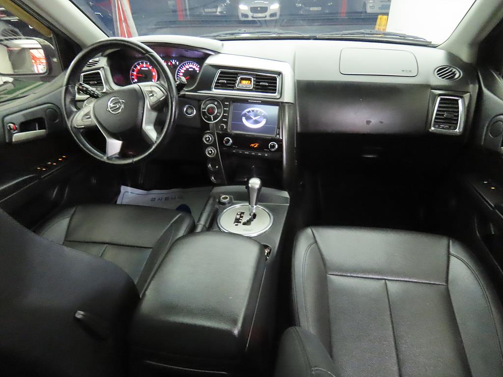 Ssangyong Korando - Vista 5