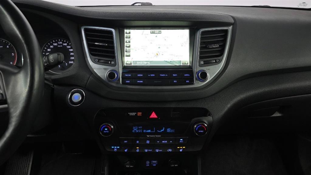 HYUNDAI Tucson - Vista 11