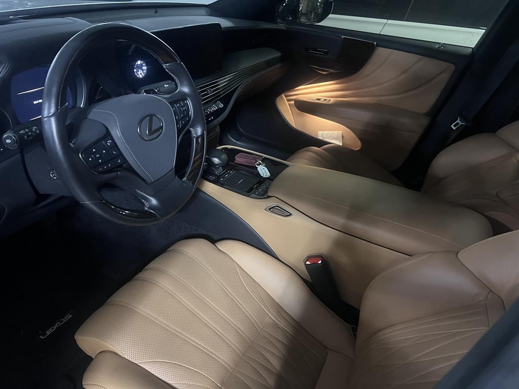 Lexus LS - Vista 9