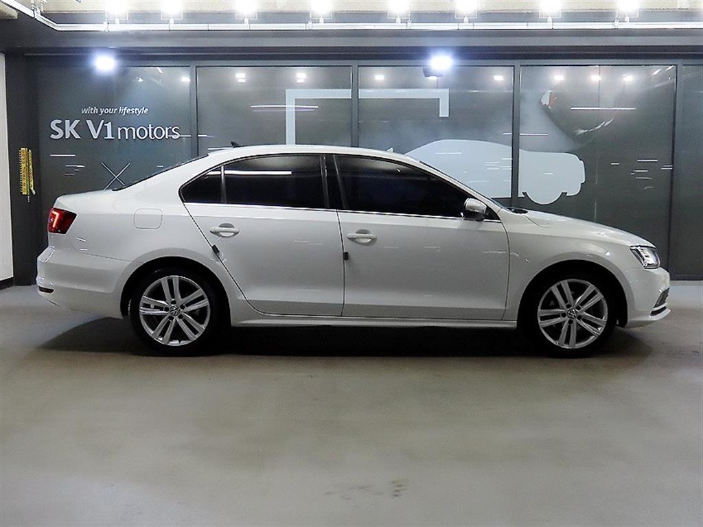 Volkswagen Jetta - Vista 3