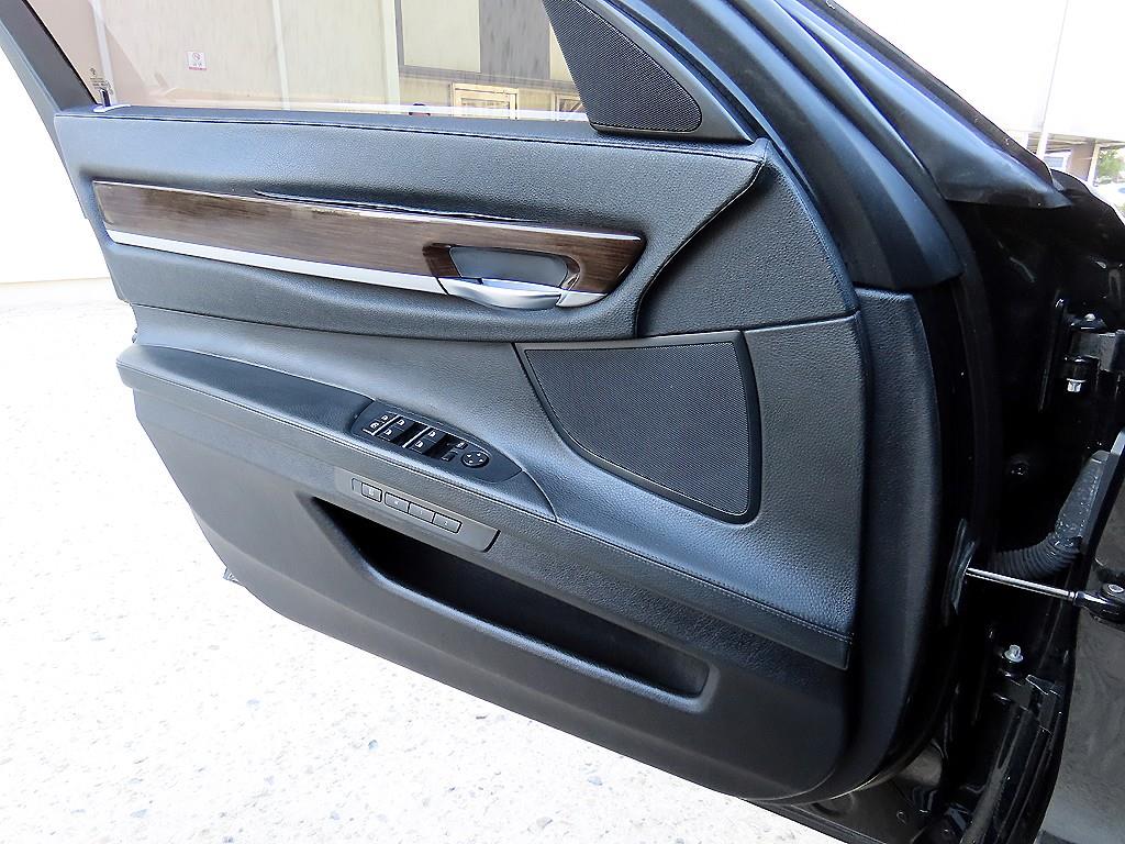 BMW 7 Series - Vista 12