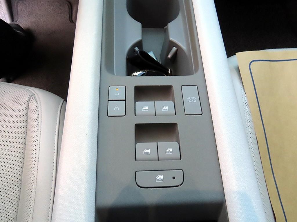 HYUNDAI Ioniq 6 - Vista 12