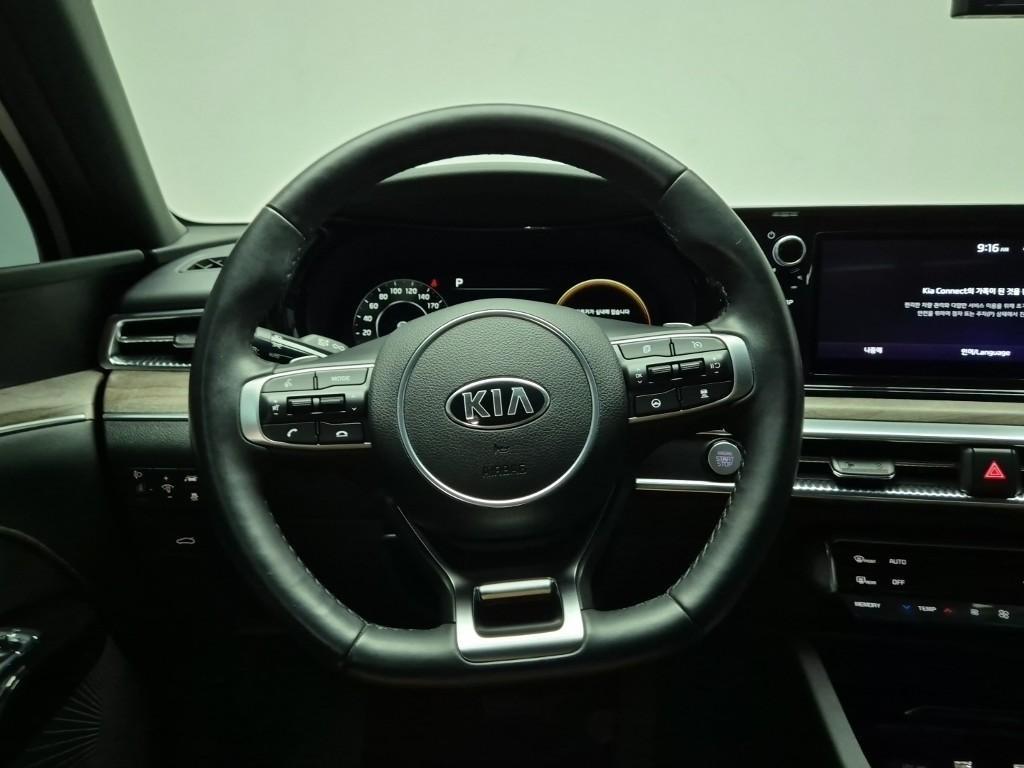 KIA K5 - Vista 9