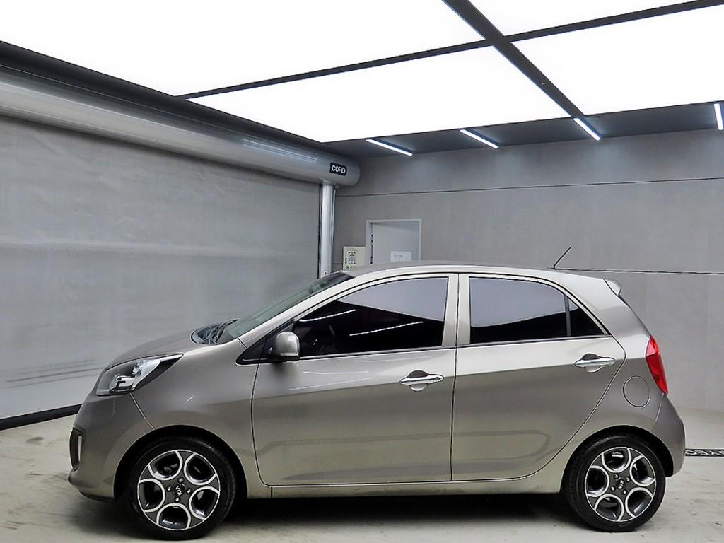 KIA Morning - Vista 4