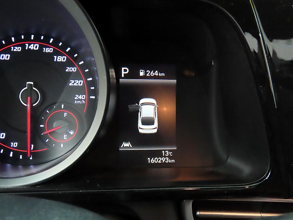 HYUNDAI Avante - Vista 8