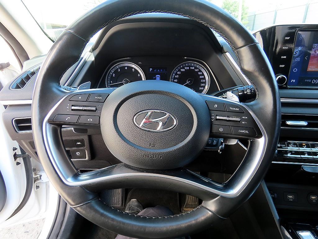 HYUNDAI Sonata - Vista 8