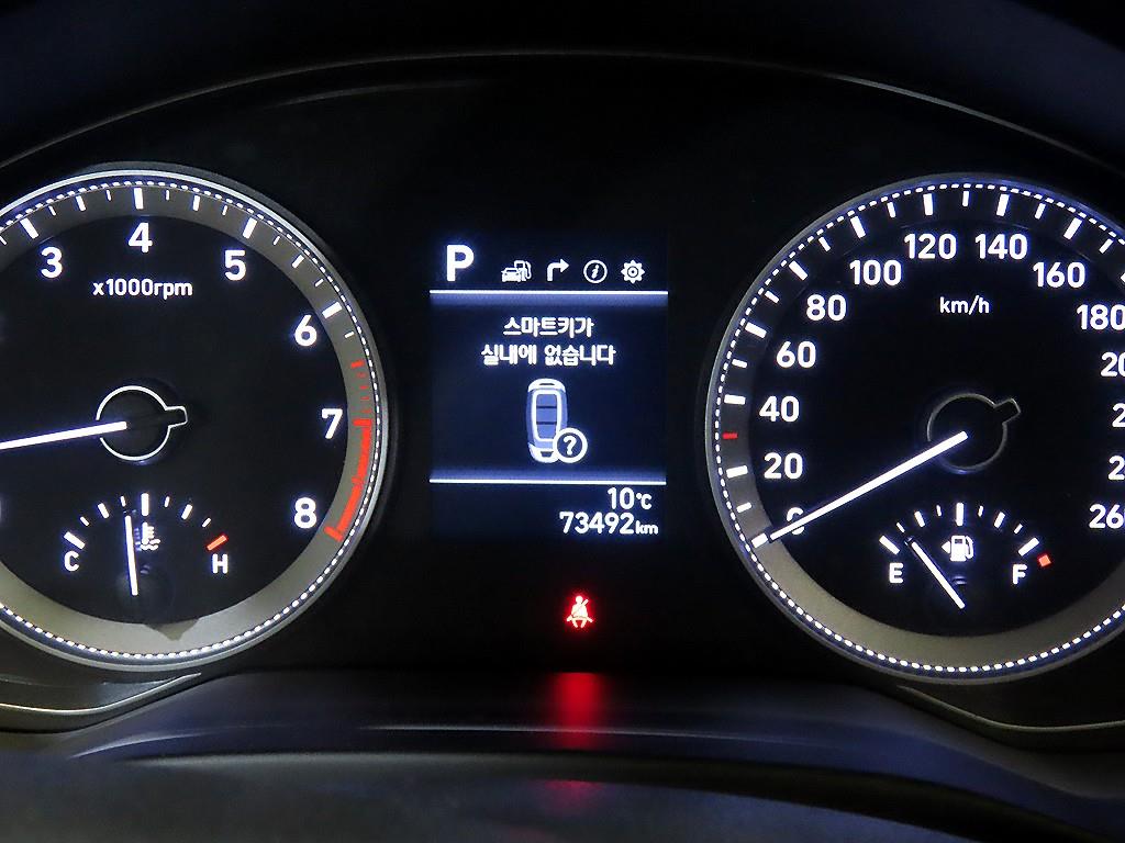 HYUNDAI Grandeur - Vista 8