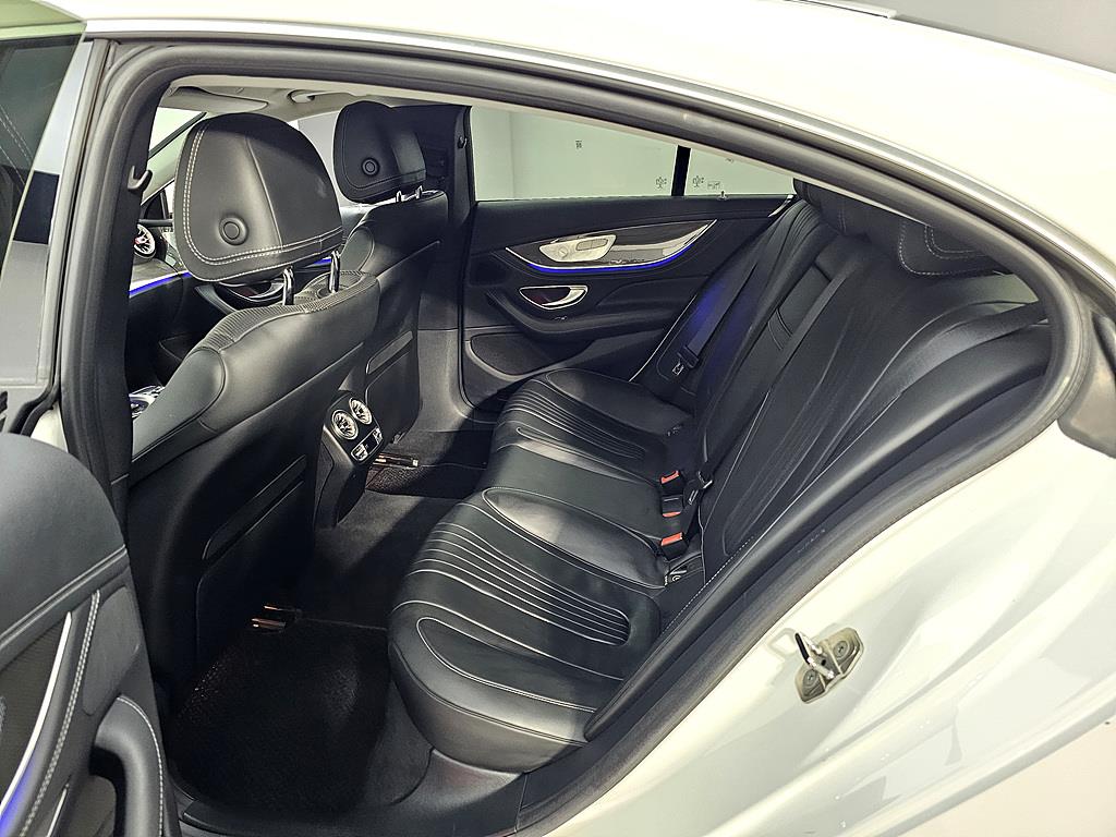 Mercedes Benz CLS Class - Vista 9