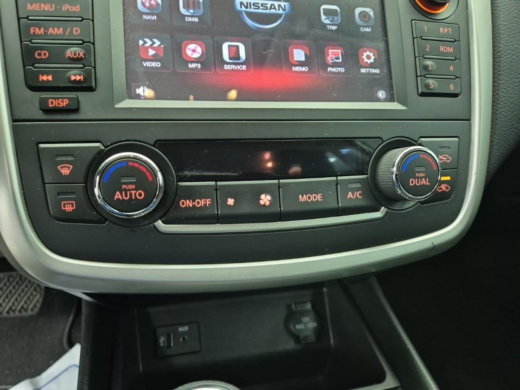 Nissan Altima - Vista 10