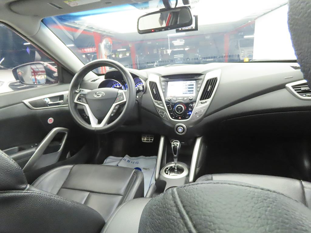 HYUNDAI Veloster - Vista 7