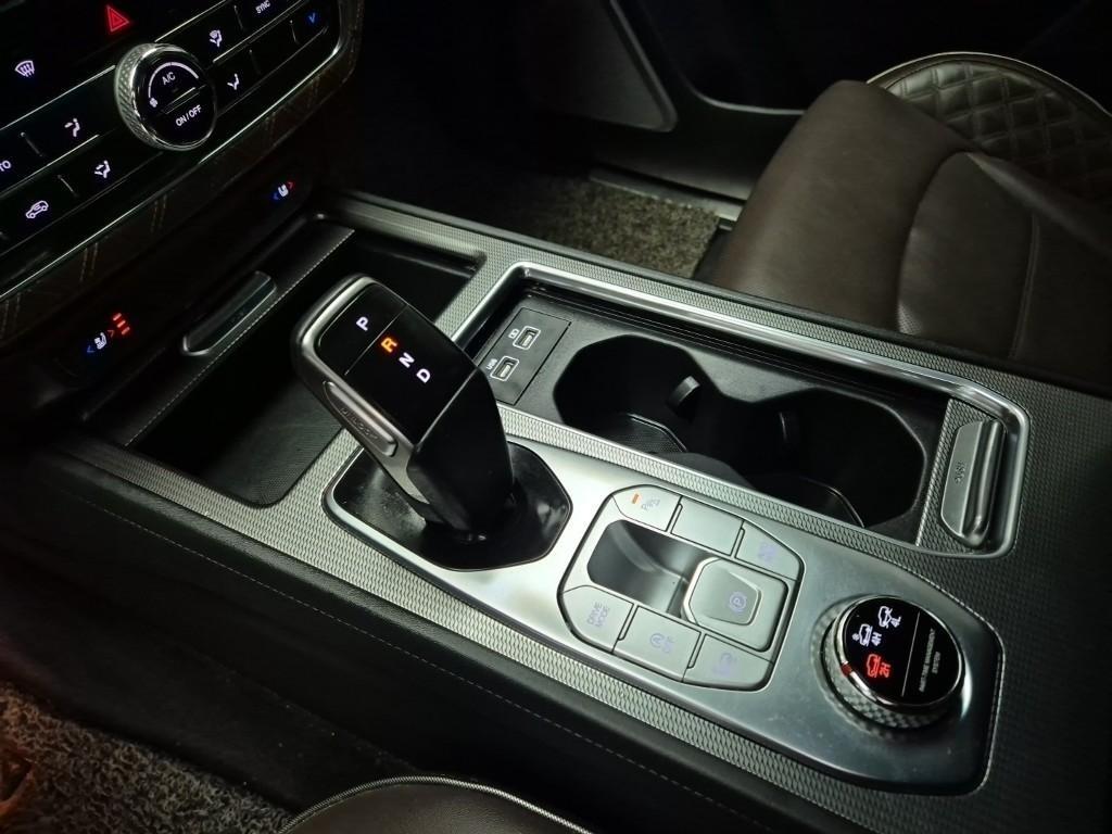 Ssangyong Rexton - Vista 8