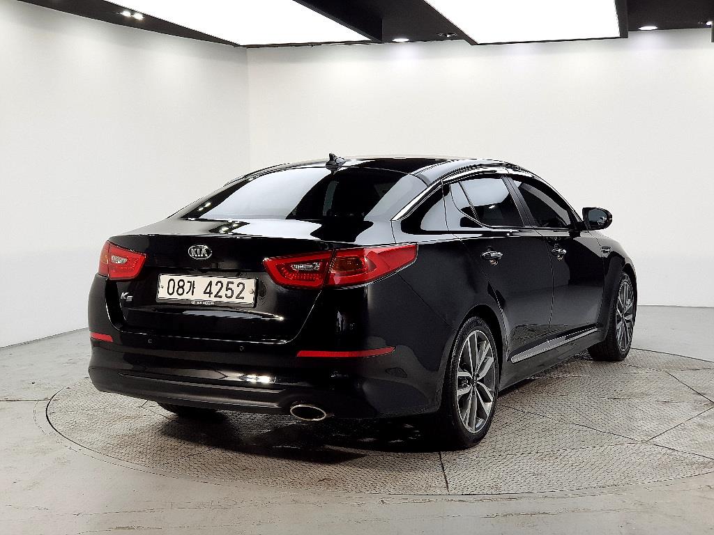 KIA K5 - Vista 4