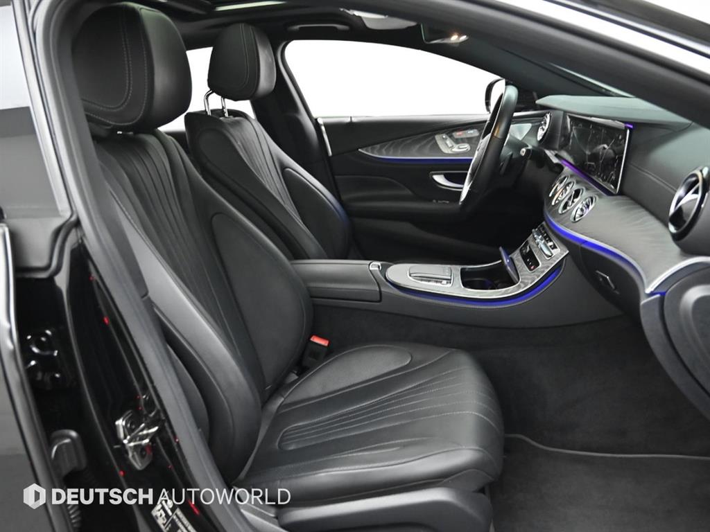 Mercedes Benz CLS Class - Vista 10