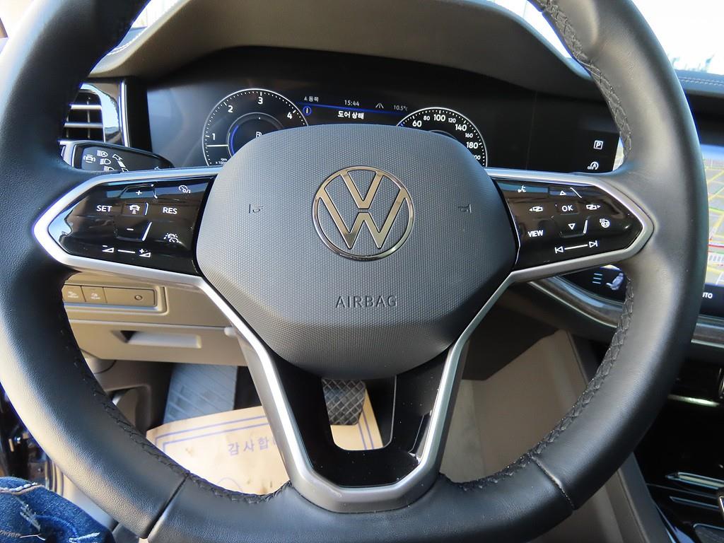 Volkswagen Touareg 2023 Azul - Importación desde Corea - HF Imports Iquique - Foto 13