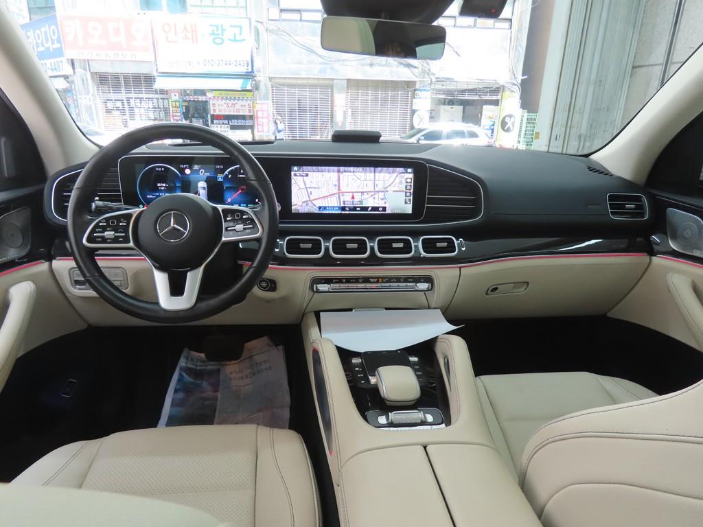 Mercedes Benz GLE Class - Vista 7