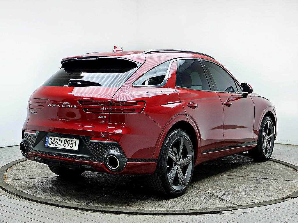 Genesis GV70 - Vista 7