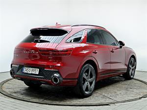 Genesis GV70 - Vista 8