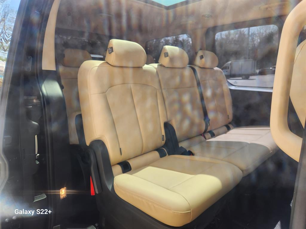 HYUNDAI Staria - Vista 9