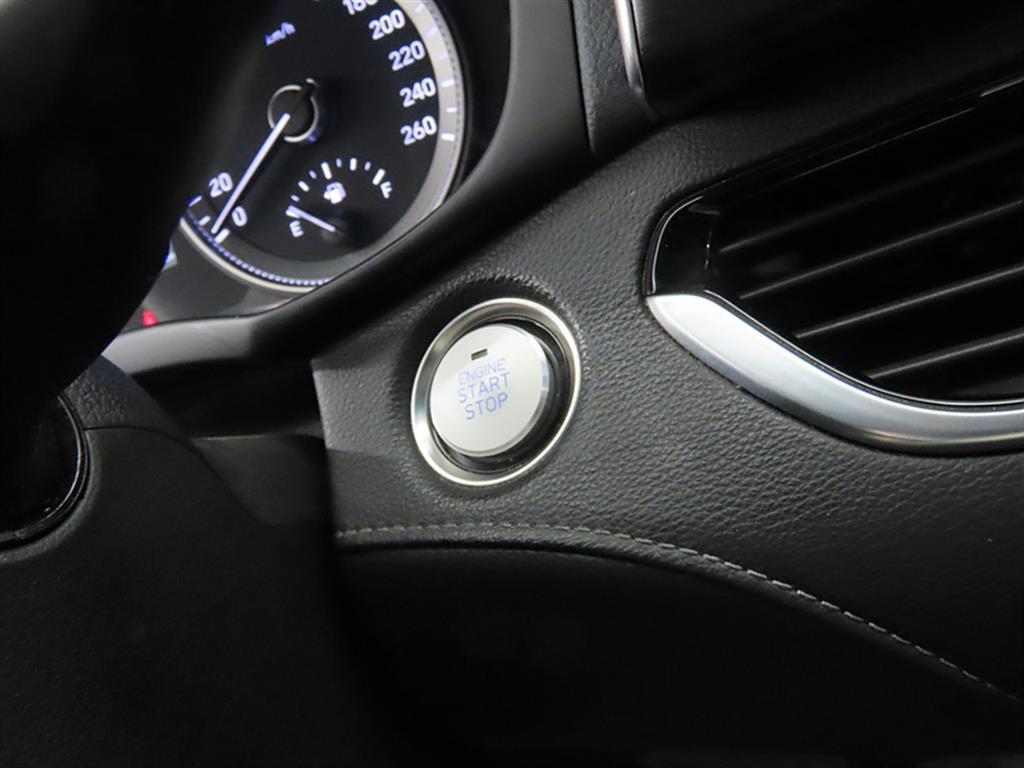 HYUNDAI Grandeur - Vista 10