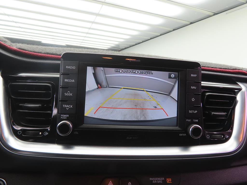 KIA Stonic 2018 Amarillo - Importación desde Corea - HF Imports Iquique - Foto 14