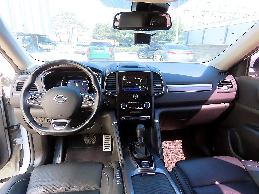 SAMSUNG QM6 - Vista 8