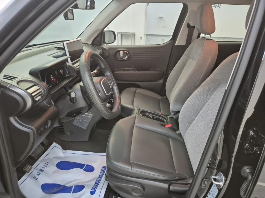 HYUNDAI Casper - Vista 11