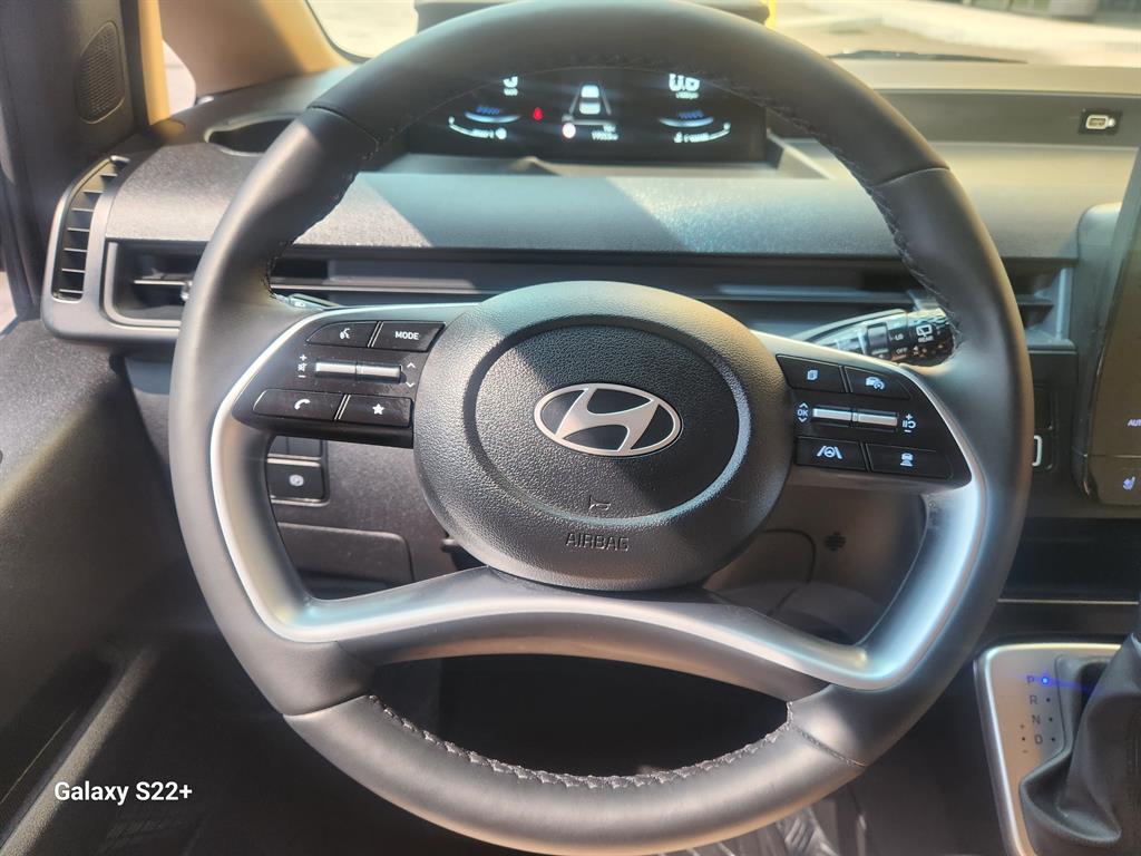 HYUNDAI Staria - Vista 12