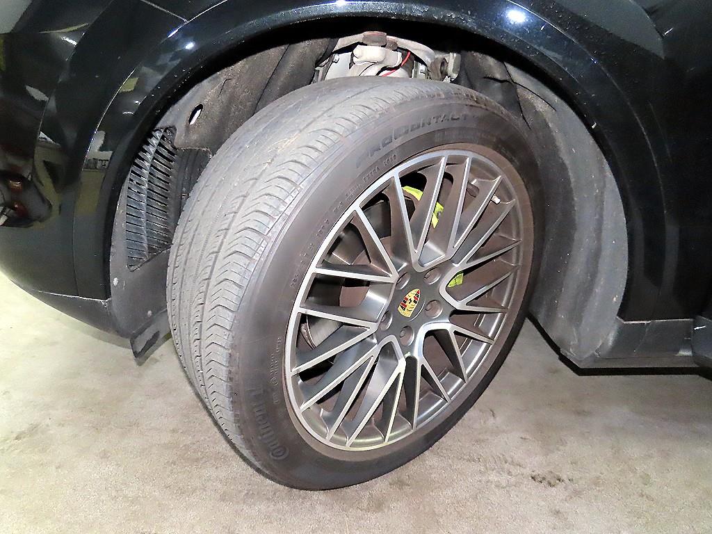 Porsche Cayenne 2023 Negro - Importación desde Corea - HF Imports Iquique - Foto 20