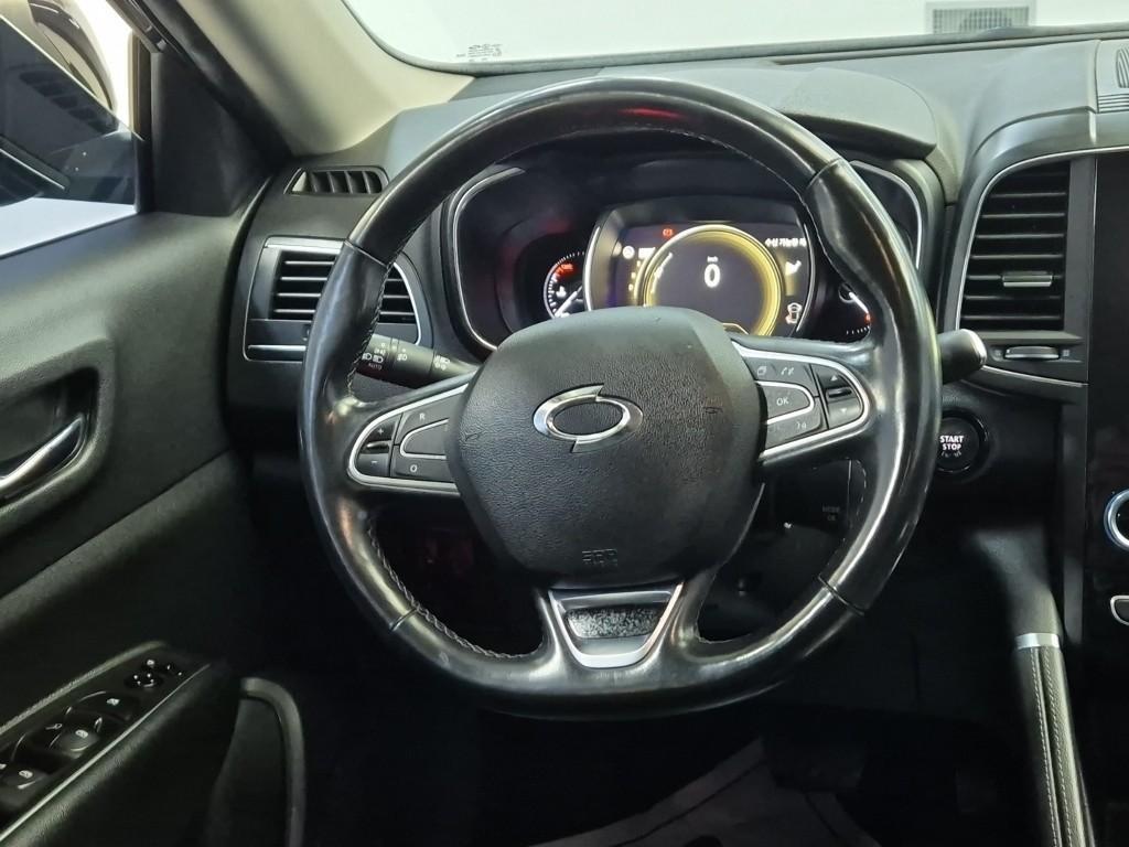 SAMSUNG QM6 - Vista 9