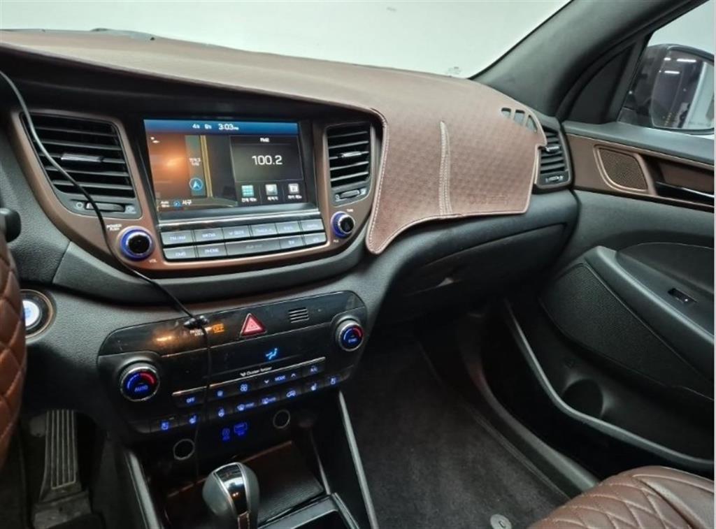 HYUNDAI Tucson - Vista 10