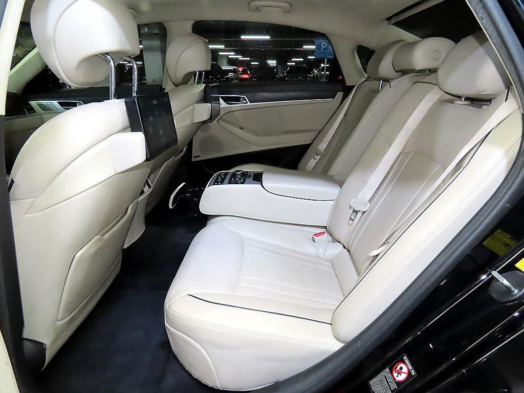 Genesis G80 - Vista 7