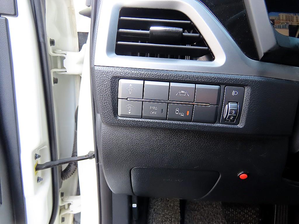 Ssangyong Korando - Vista 12