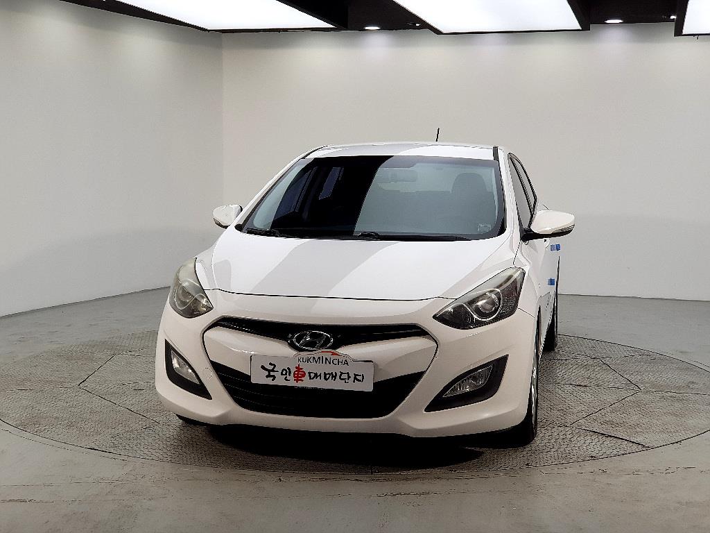 HYUNDAI i30 - Vista 2