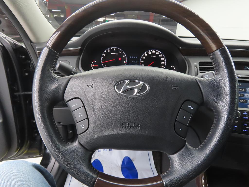 HYUNDAI Grandeur - Vista 8