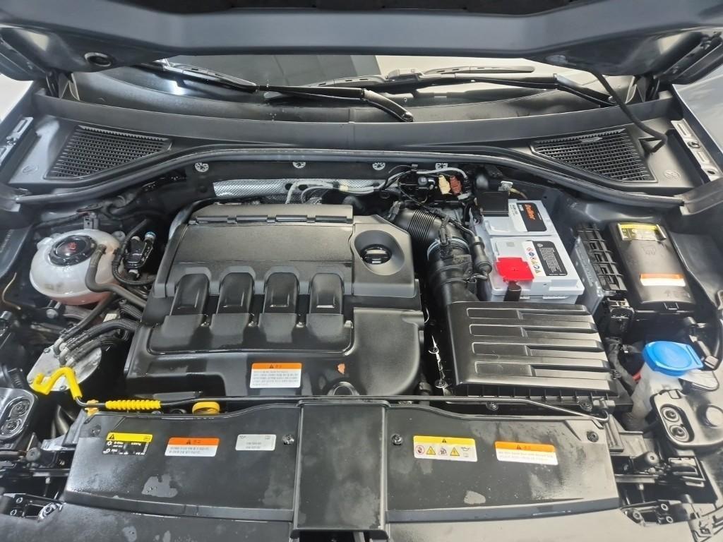 Volkswagen T-Roc - Vista 5