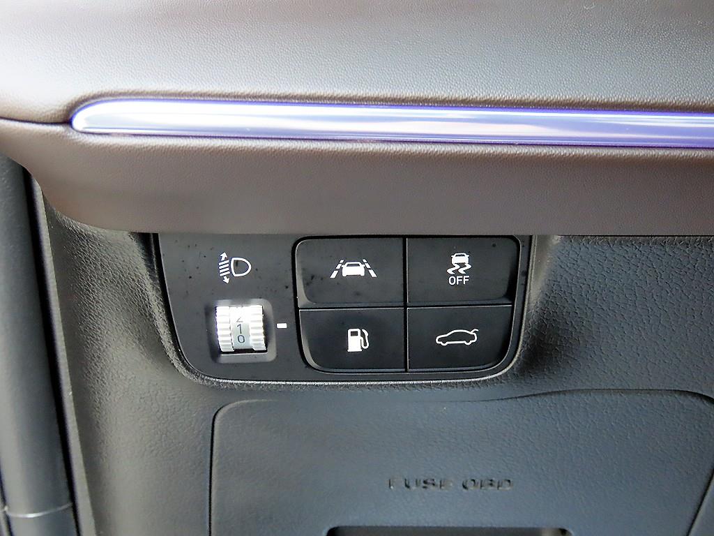 HYUNDAI Grandeur - Vista 12